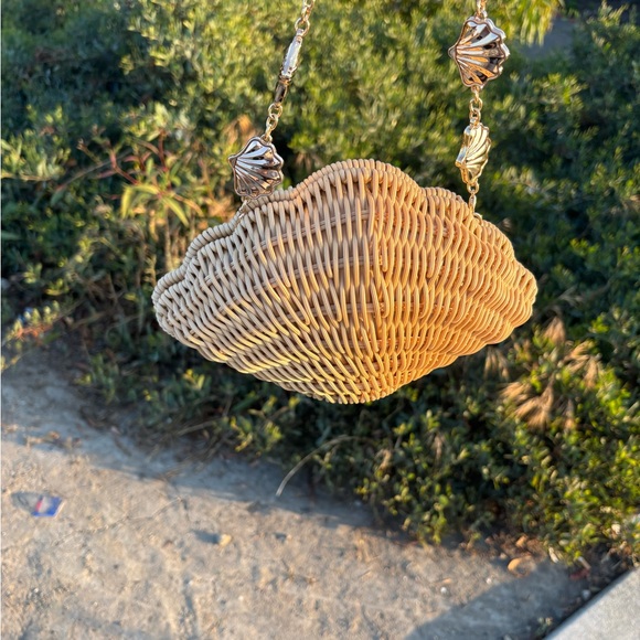 Tommy Bahama Shell Bag – Mermaidcore Coastal Purse - Picture 5 of 5